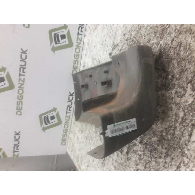 Recambio de puntera paragolpes trasera derecha para ford transit mod. 2000 combi ft 260 2.0 corto referencia OEM IAM YC1517926AF - Blanco