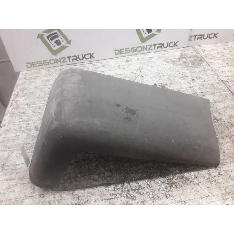 Recambio de puntera paragolpes trasera derecha para ford transit mod. 2000 combi ft 260 2.0 corto referencia OEM IAM YC1517926AF - Blanco 3