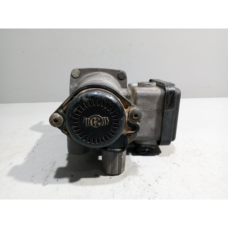 Recambio de valvula aire para man tgx 18.480 12.4 diesel referencia OEM IAM 81523016212  K000917 - Blanco 3