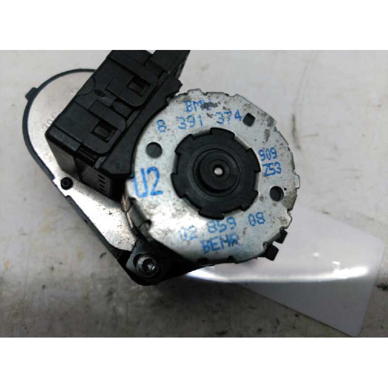 Recambio de motor regulador climatizacion para bmw serie 3 berlina (e46) 320d referencia OEM IAM 8391374 2