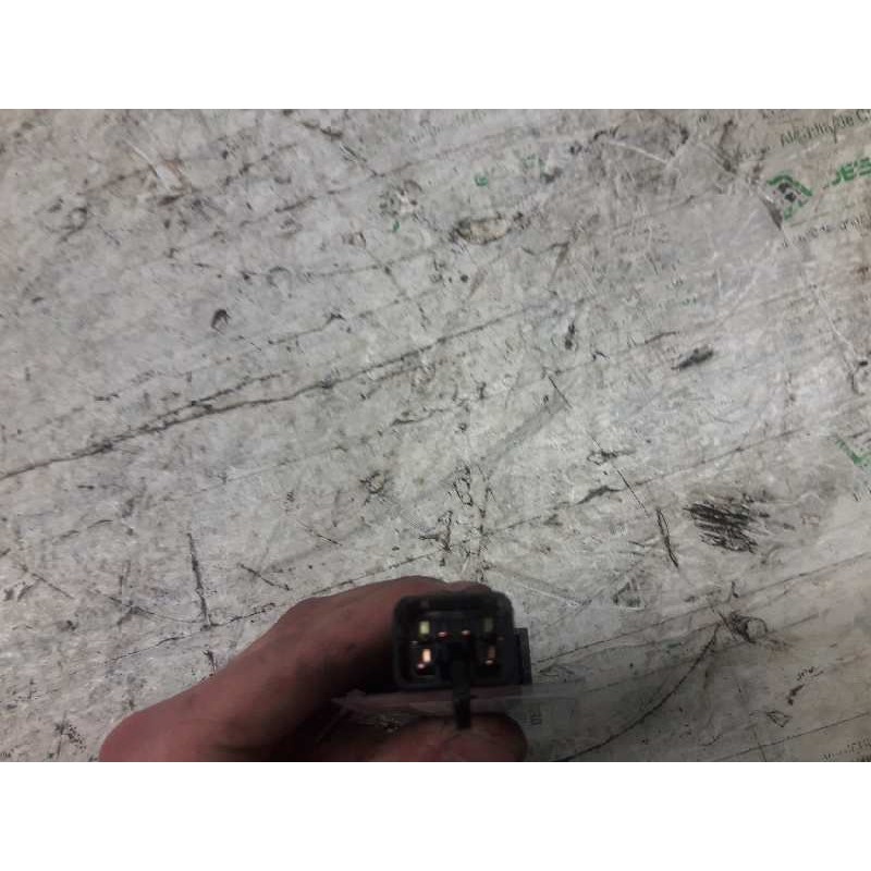 Recambio de boton antiniebla trasero para kia carnival ii 2.9 cdri executive referencia OEM IAM - Negro 2