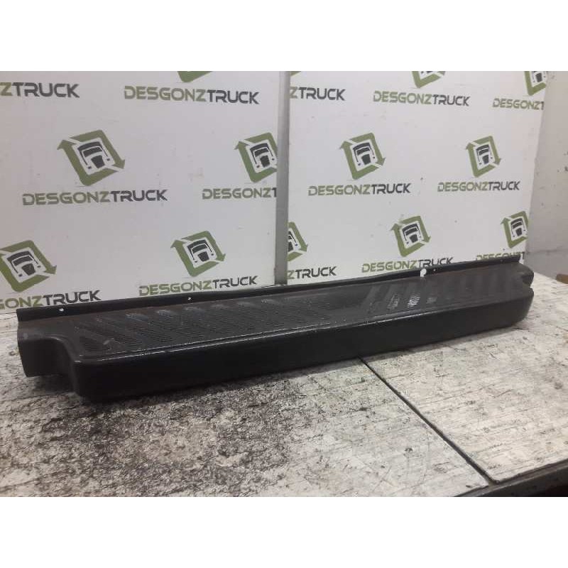 Recambio de paragolpes trasero para renault mascott 3.0 diesel referencia OEM IAM C9V8A0986B 2