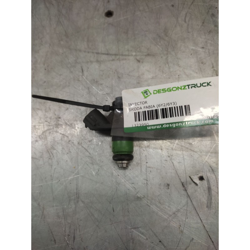 Recambio de inyector para skoda fabia (6y2/6y3) attractive referencia OEM IAM 03E906031  