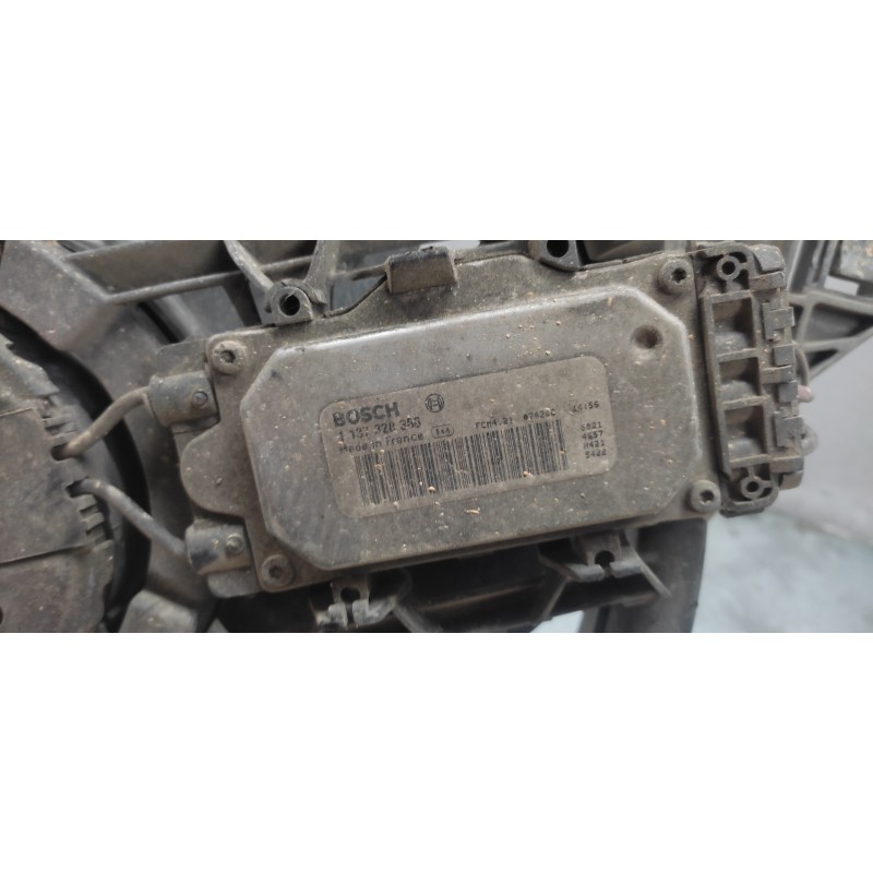 Recambio de electroventilador para ford focus berlina (cap) ambiente (d) referencia OEM IAM 0130307072 3M5H8C607RH - Blanco 2