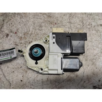 MOTOR ELEVALUNAS DELANTERO DERECHO 996388102 