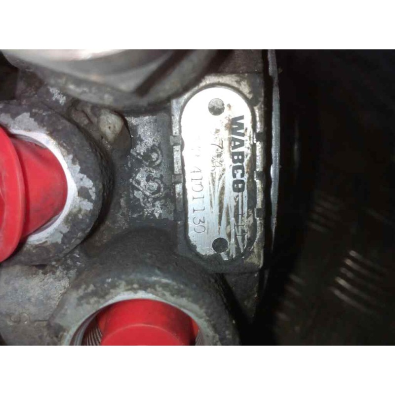 Recambio de valvula aire para man tg - a 18.480 fg / bb (e3/e4) xlx referencia OEM IAM 4324101130  VALVULA SECADORA - Blanco 2