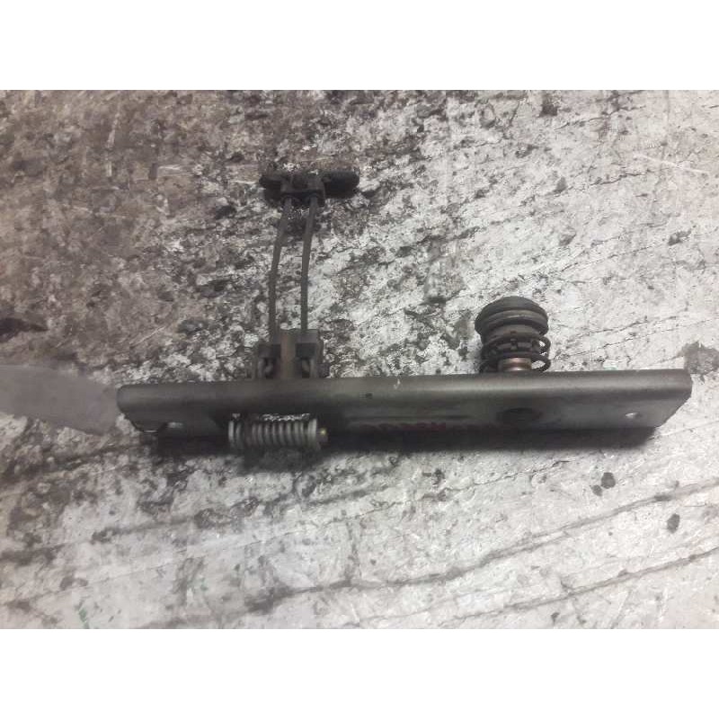 Recambio de palanca apertura capo para renault clio ii fase i (b/cbo) 1.2 referencia OEM IAM - Azul 2