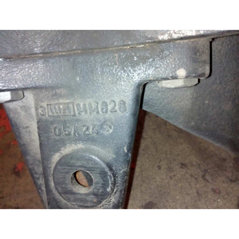 Recambio de soporte para man l 2000 evolution l 2000 fg llc m (largura mediana) referencia OEM IAM 81436303115 81436300115 IZQUI - Blanco 4