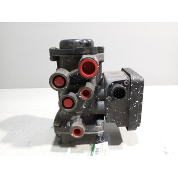 Recambio de valvula aire para renault magnum ab 2005 12.8 diesel referencia OEM IAM 21122038  K020625