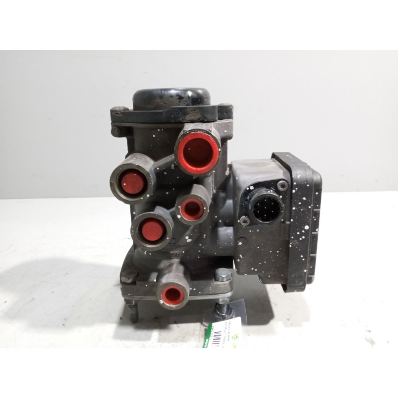 Recambio de valvula aire para renault magnum ab 2005 12.8 diesel referencia OEM IAM 21122038  K020625
