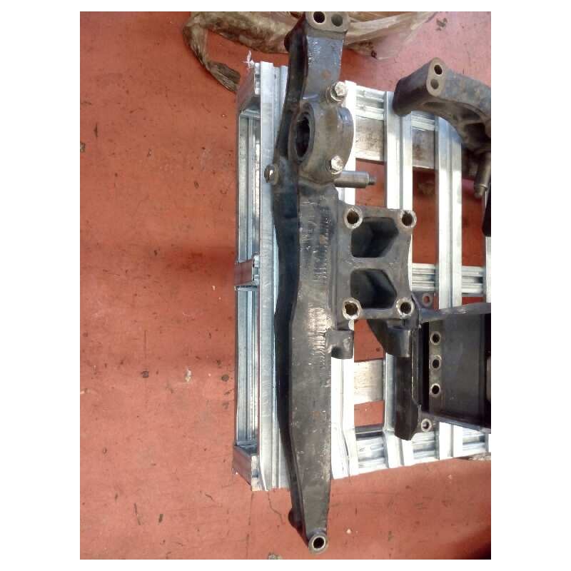 Recambio de soporte barra estabilizadora trasera para man l 2000 evolution l 2000 fg llc m (largura mediana) referencia OEM IAM - Blanco