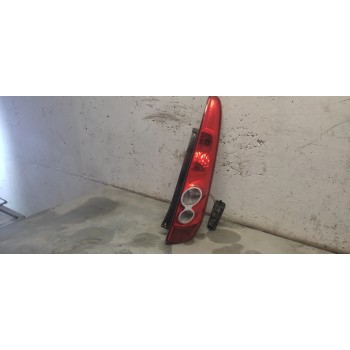 PILOTO TRASERO DERECHO 