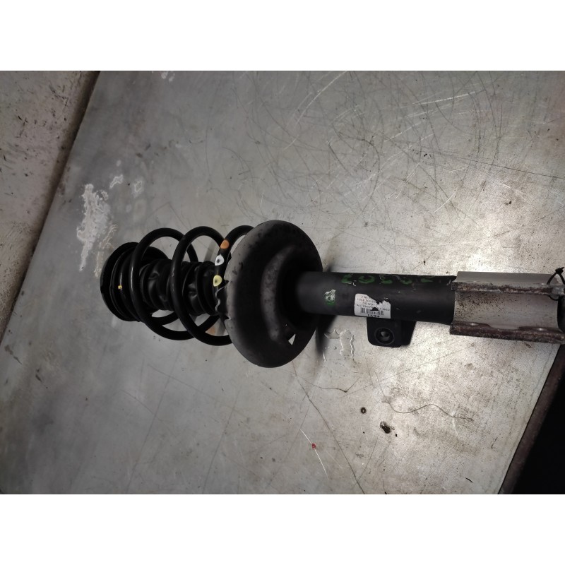 Recambio de amortiguador delantero derecho para peugeot 308 sw confort referencia OEM IAM - Gris 2