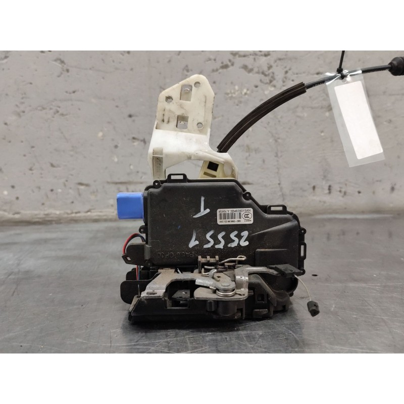 Recambio de cerradura puerta trasera izquierda para seat ibiza iii (6l1) 1.9 tdi referencia OEM IAM 3B4839015AN - Negro 4