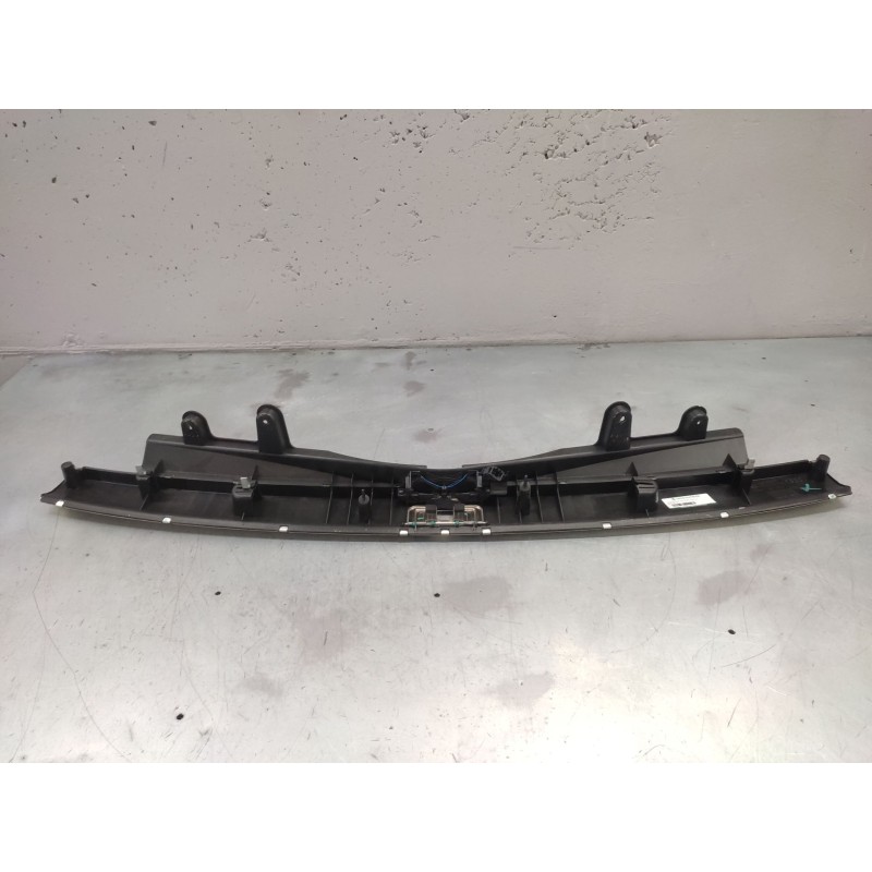 Recambio de guarnecidos maletero derecho para audi q7 (4l) 3.0 tdi (176kw) referencia OEM IAM 4L0864483  4L0864483A - Blanco 2