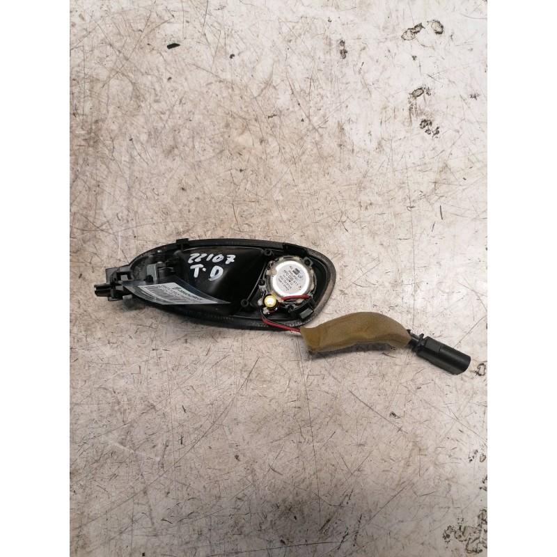 Recambio de maneta interior trasera derecha para seat leon (1p1) comfort limited referencia OEM IAM 5P0837114 - Rojo 2