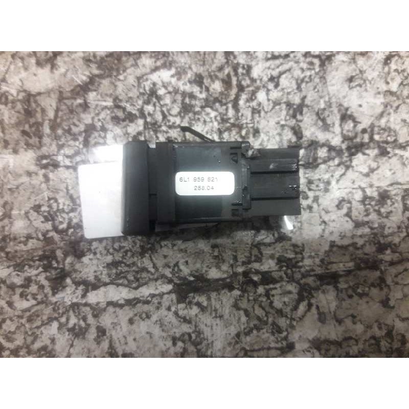 Recambio de boton antivaho para seat ibiza (6l1) cool referencia OEM IAM 6L1959621 5 PINS - Negro 2
