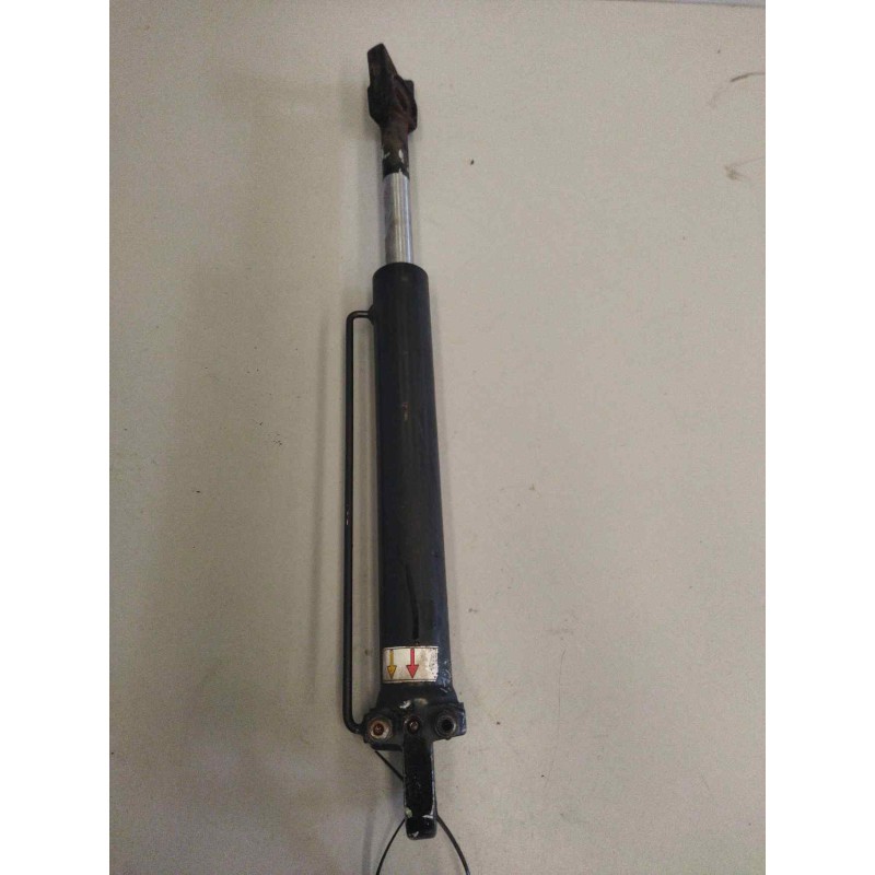 Recambio de brazo elevacion cabina para renault magnum ab 2005 cabina adel.tractor semirr. gv  4x2 4xx.18 gran espacio referenci - Blanco