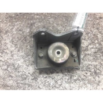 Recambio de soporte motor izquierdo para renault master combi desde ´98 2.5 diesel referencia OEM IAM 107258  
