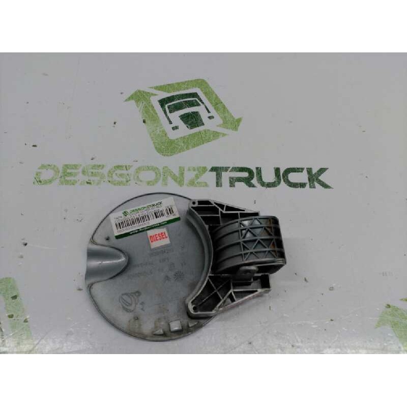 Recambio de tapa exterior combustible para citroën c3 1.4 hdi exclusive referencia OEM IAM 151796 2