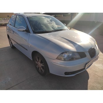 seat ibiza (6l1) del año 2002