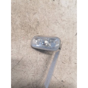 Recambio de piloto lateral derecho para audi a4 berlina (8e) 2.5 tdi quattro (132kw) referencia OEM IAM 8E0949127  