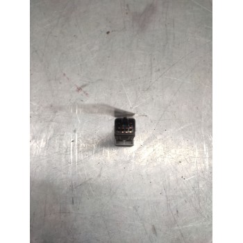 Recambio de boton antivaho para kia carens 2.0 crdi ex monovolumen referencia OEM IAM  6 PINS 