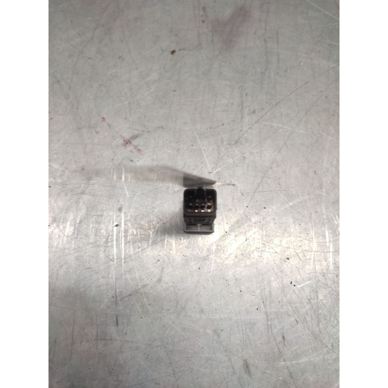 Recambio de boton antivaho para kia carens 2.0 crdi ex monovolumen referencia OEM IAM  6 PINS 2