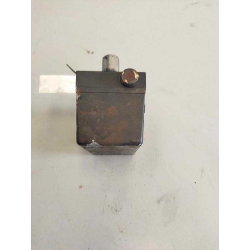 Recambio de bomba elevacion cabina para renault midlum fg 270.12/c e3 cabina para dormir referencia OEM IAM 5010316404 021856011 - Rojo 4