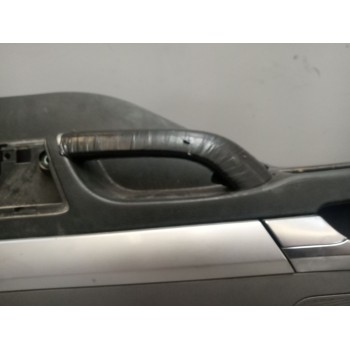 Recambio de guarnecido puerta delantera izquierda para man tgs referencia OEM IAM 81626306105  81626306147