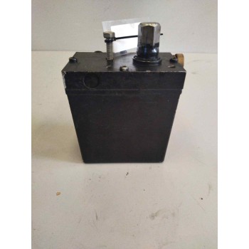Recambio de bomba elevacion cabina para renault serie t 12.8 diesel referencia OEM IAM 21726535 18283660771 