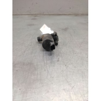 Recambio de bomba limpia para peugeot 207 urban referencia OEM IAM 96415538880  2 PINS