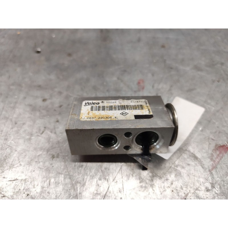Recambio de valvula expansion para nissan note (e11e) acenta referencia OEM IAM 668621M - Rojo 3