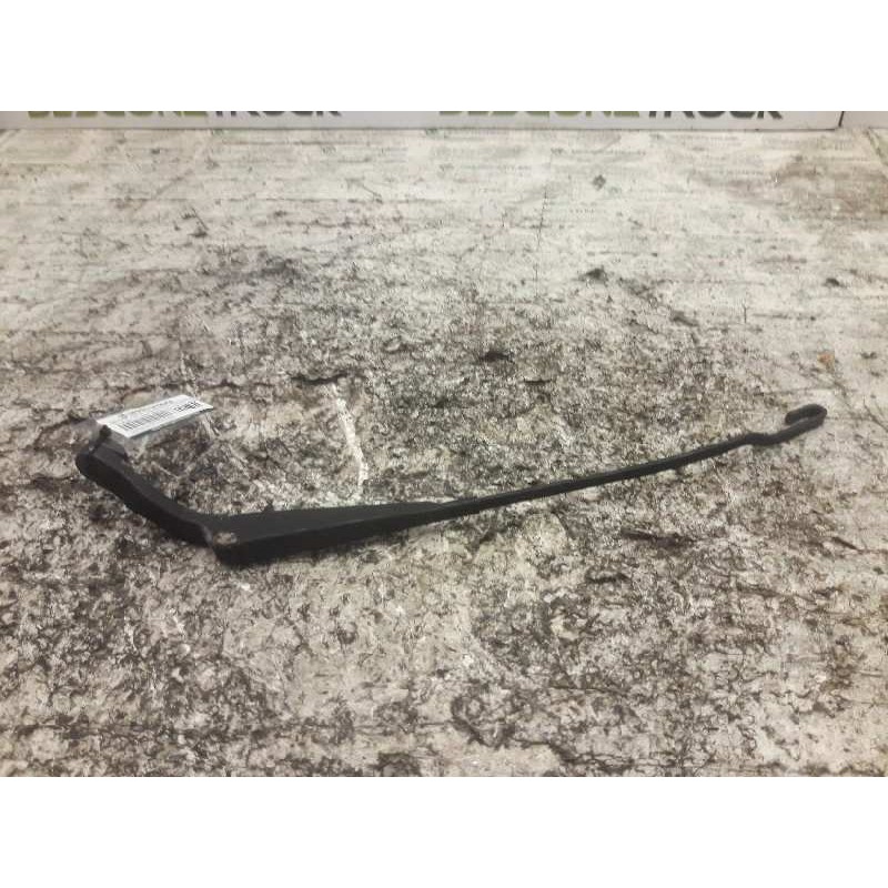 Recambio de brazo limpia delantero izquierdo para suzuki vitara se/sv (et) 1.9 td largo lujo referencia OEM IAM   