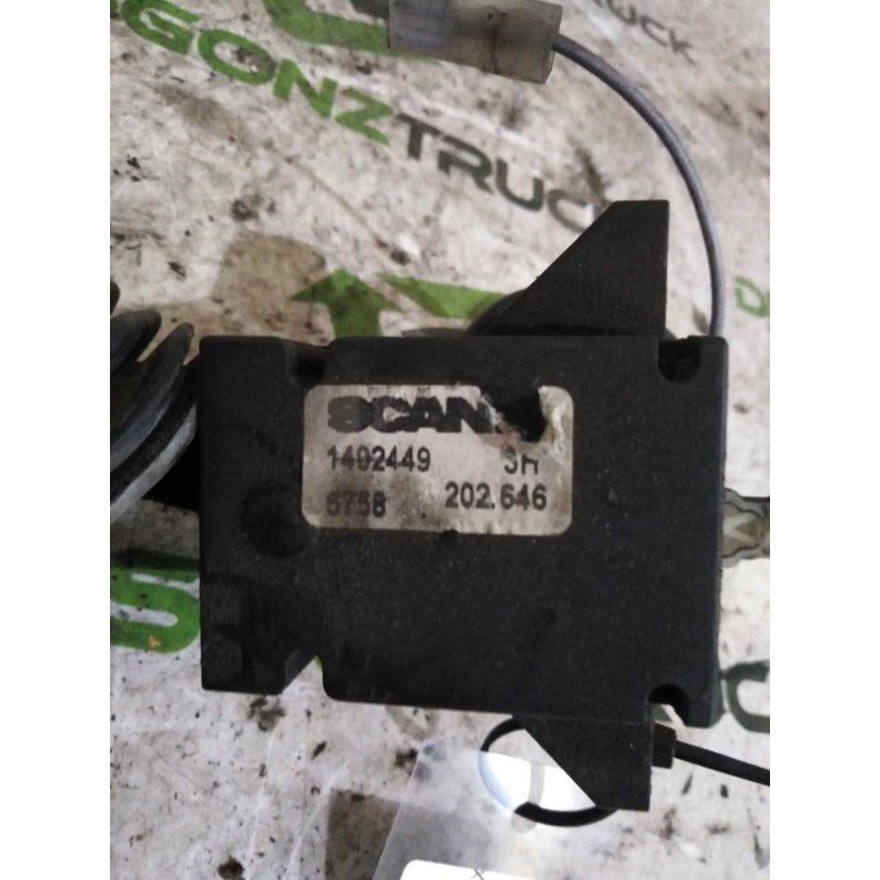 Recambio de mando intermitentes para scania serie 4 (p/r 124 l) fsa 470 (4x2) e3 corto cr 13 / 14 b referencia OEM IAM 1402449 - Blanco 2