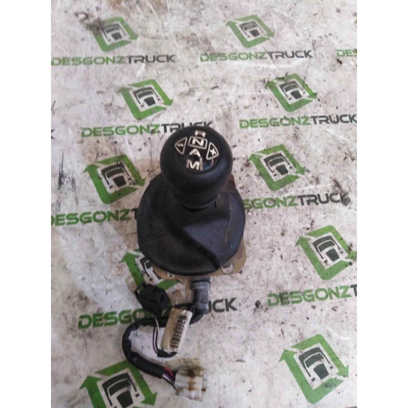 Recambio de palanca cambio para scania serie 4 (p/r 124 l) fsa 470 (4x2) e3 corto cr 13 / 14 b referencia OEM IAM 1497097 - Blanco