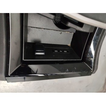 Recambio de apoyabrazos central para renault austral tce 130 referencia OEM IAM   