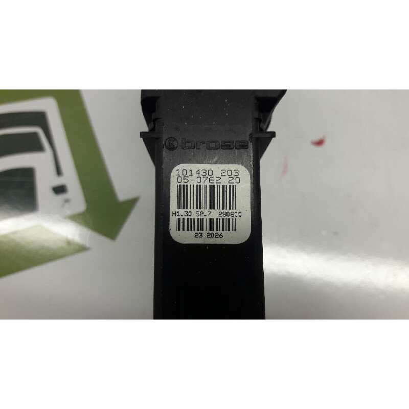 Recambio de motor elevalunas delantero izquierdo para volkswagen golf iv berlina (1j1) básico referencia OEM IAM 05076220 3
