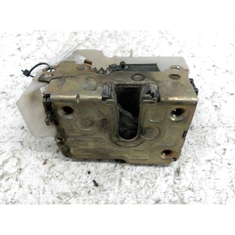 Recambio de cerradura puerta trasera izquierda para renault clio ii fase ii (b/cb0) alize referencia OEM IAM   