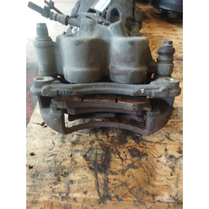 Recambio de pinza freno delantera derecha para mercedes-benz sprinter 02.00  caja cerrada 413 cdi (904.662) referencia OEM IAM A - Blanco 2