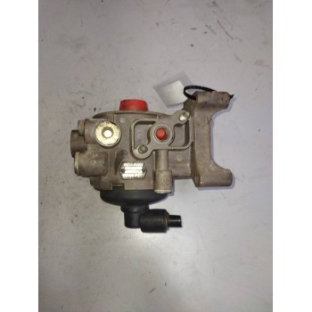 Recambio de valvula aire para iveco eurocargo 05.03 referencia OEM IAM 504070936 LA8105 VALVULA SECADORA