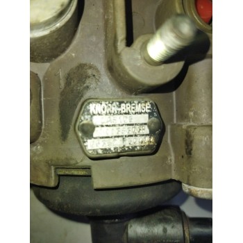 Recambio de valvula aire para iveco eurocargo 05.03 referencia OEM IAM 504070936 LA8105 VALVULA SECADORA