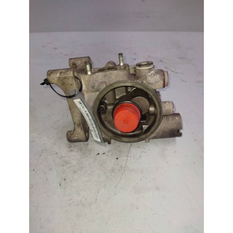 Recambio de valvula aire para iveco eurocargo 05.03 referencia OEM IAM 504070936 LA8105 VALVULA SECADORA - Blanco 3