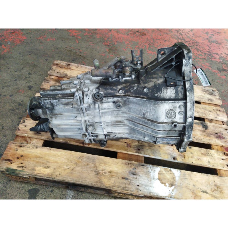 Recambio de caja cambios para iveco daily caja cerrada (1999 =>) 29 - l 10 caja cerrada referencia OEM IAM 6S300 8869236 1323050 3