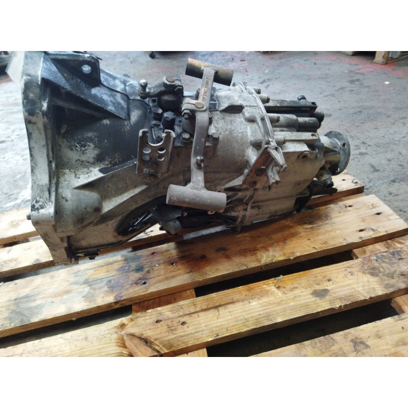 Recambio de caja cambios para iveco daily caja cerrada (1999 =>) 29 - l 10 caja cerrada referencia OEM IAM 6S300 8869236 1323050 6
