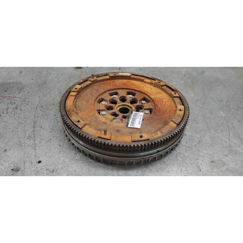 Recambio de volante motor para mercedes-benz clase cla (w117) cla 200 cdi (117.308) referencia OEM IAM A6510305405 - Blanco 2