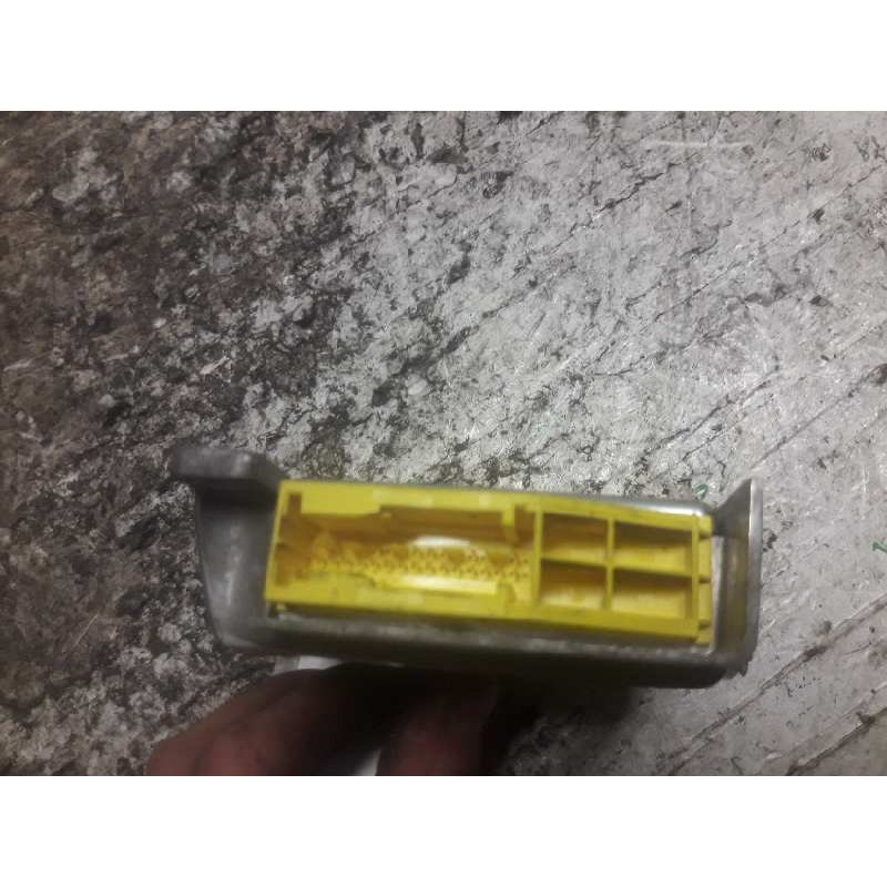 Recambio de centralita airbag para kia shuma 1.8 cat referencia OEM IAM 0K2AA677F0A 2