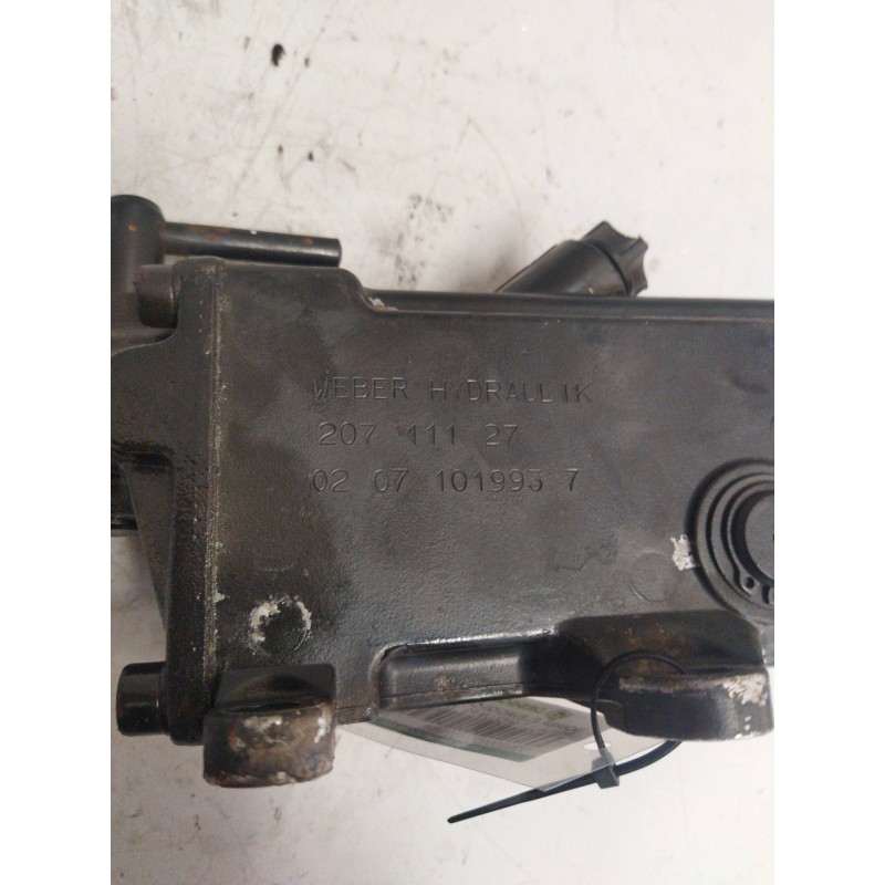 Recambio de bomba elevacion cabina para renault midlum fg 280.12 e5 cabina para dormir referencia OEM IAM 20711127 - Blanco 2