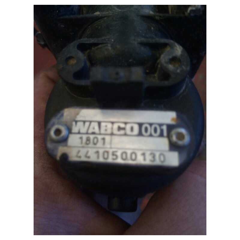 Recambio de valvula aire para renault hr 420.18/26 premium 01  fsa 4x2 420.18 larga distancia referencia OEM IAM 4410500130  ELE - Blanco 2