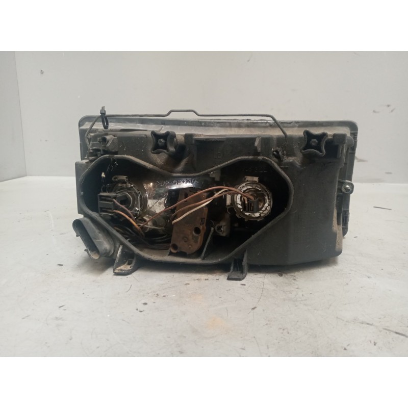 Recambio de faro izquierdo para iveco daily combi bus referencia OEM IAM - Blanco 3